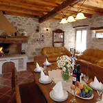 Semesterbostad Tamaris With Pool Višnjan