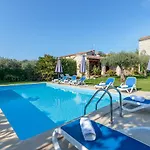 Semesterbostad Tamaris With Pool *