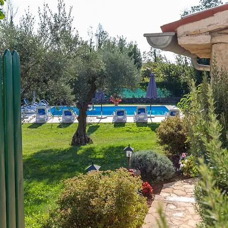 Semesterbostad Tamaris With Pool *